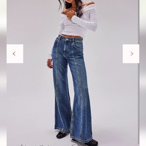 Free People We The Free Wallflower Wide Leg Flare Jeans 28 EUC